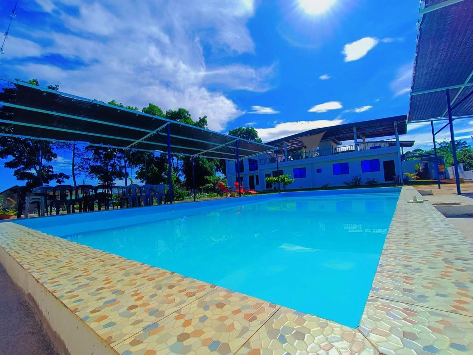 Concetta Tourist Inn Manolo Fortich Esterno foto